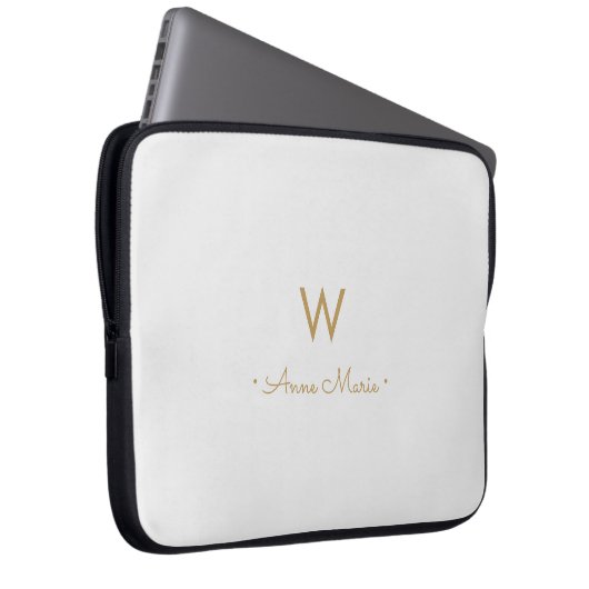 Modern Light Gray Gold Script Monogram Laptopschutzhülle (Vorne Rechts)