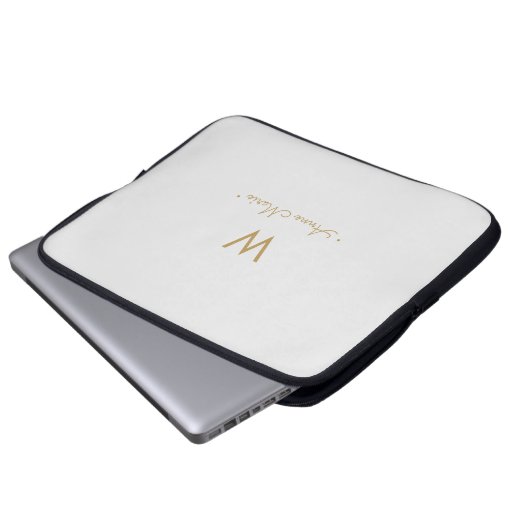 Modern Light Gray Gold Script Monogram Laptopschutzhülle (Vorne Knopf)