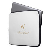 Modern Light Gray Gold Script Monogram Laptopschutzhülle (Vorderseite Links)