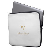 Modern Light Gray Gold Script Monogram Laptopschutzhülle (Vorderseite Links)
