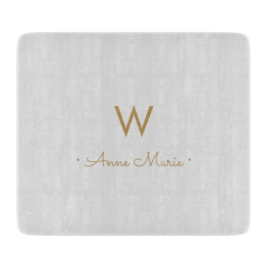 Modern Light Gray Gold Script Monogram Schneidebrett (Vorderseite)