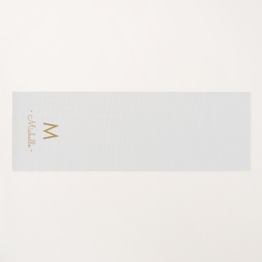 Modern Light Gray Gold Script Monogram Yogamatte (Vorderseite (Horizontal))