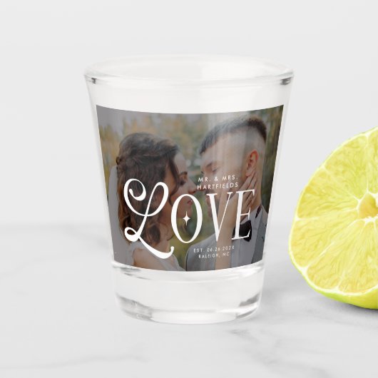 Modern Love Mr & Mrs Custom Wedding Photo Couples Schnapsglas (Vorderseite)