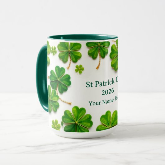 Modern Lucky Green Shamrock Gold Trimmed Tasse (Vorderseite Links)