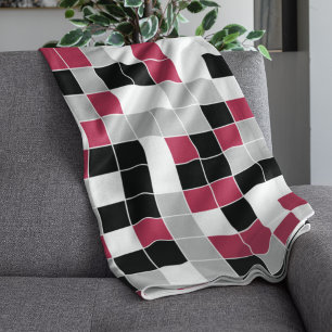Modern Magenta Black Gray Geometric Fleecedecke