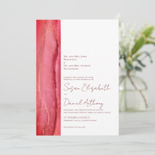 Modern Magenta Coral Wedding Einladung (Stehend Vorderseite)