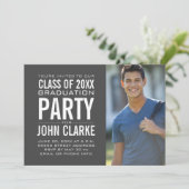 Modern Male Grad | Gray Graduation Party Einladung (Stehend Vorderseite)