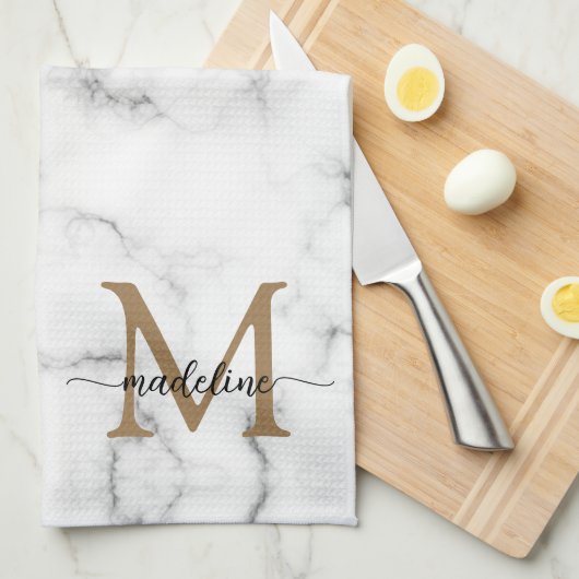 Modern Marble Gold Girly Script Monogram Geschirrtuch (Viertel Falte)