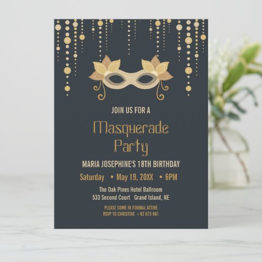 Modern Masquerade Geburtstagsparty Einladung (Stehend Vorderseite)