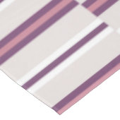 Modern Mauve and Plum Stripe Tischdecke (Schrägansicht)