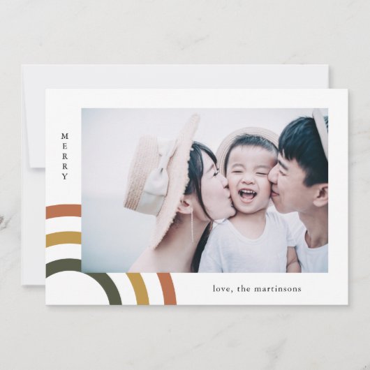 Modern Merry Earth Tones Weihnachtskarte (Vorderseite)