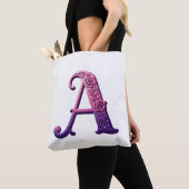 Modern Metallic Rosemaling Letter A, Pink/Purple Tasche (Von Nahem)