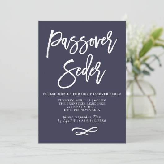 Modern Midnight Blue and White Passover Sever Card Einladung (Stehend Vorderseite)