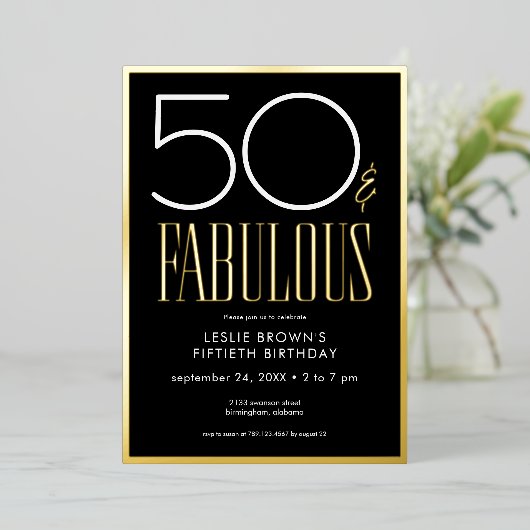 Modern Minimal Black Fifty & Fabulous Birthday Folieneinladung (Stehend vorne)