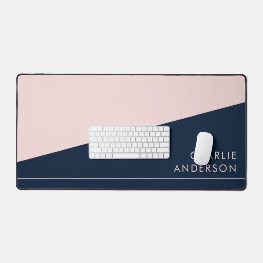 Modern minimal dark blue and pink custom name schreibtischunterlage (Tastatur & Maus)