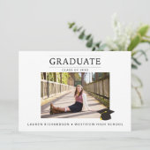Modern Minimal Graduation Announcement with Photo  Einladung (Stehend Vorderseite)