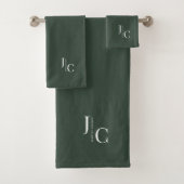 Modern Minimal Logo Monogram Simple Forest Green Badhandtuch Set (Insitu)