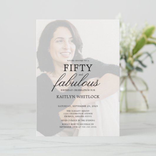 Modern Minimal Script 50th Birthday Party Einladung (Stehend Vorderseite)