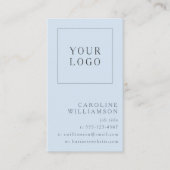 Modern Minimal Vertical Logo QR Code Soft Blue Visitenkarte (Vorderseite)