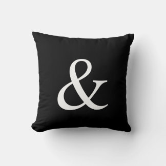 Modern Minimalist Black and White Ampersand  Kissen