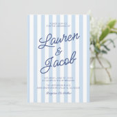 Modern Minimalist Coastal Blue Stripes Wedding Einladung (Stehend Vorderseite)