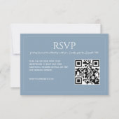 Modern minimalist dusty blue QR code wedding  RSVP Karte (Vorderseite)