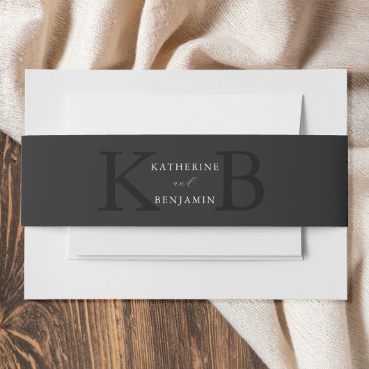 Modern Minimalist Matte Black Monogram Wedding Einladungsbanderole