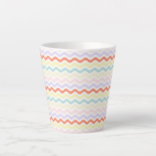 Modern Minimalist Scalloped Pastel Waves Linear Milchtasse (Vorderseite)