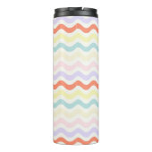 Modern Minimalist Scalloped Pastel Waves Linear Thermosbecher (Rückseite)