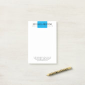 Modern minimalist schlicht einfach post-it klebezettel (Auf Schreibtisch)