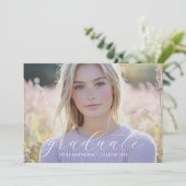 Modern Minimalist Script Photo Graduation Ankündigung (Stehend Vorderseite)