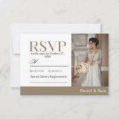 Modern Minimalist Wedding RSVP Card with Photo Karte (Vorderseite)