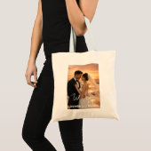 Modern Minimalist Wedding Sunset Beach Photo Tragetasche (Vorderseite (Produkt))