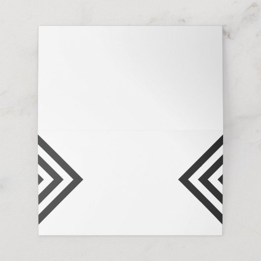 Modern Minimalistisch geometrisch weiß und schwarz Platzkarte (Außenseite Aufgefaltet)