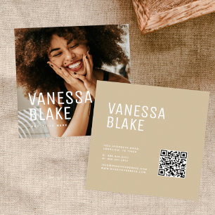 Modern-minimalistische Foto-QR-Code-Beige Profi Quadratische Visitenkarte