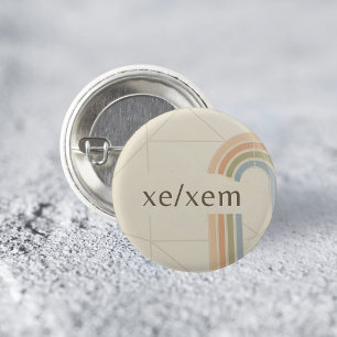 Modern minimalistischer Xe/Xem-LGBTQ-Stolz-Ansteck Button