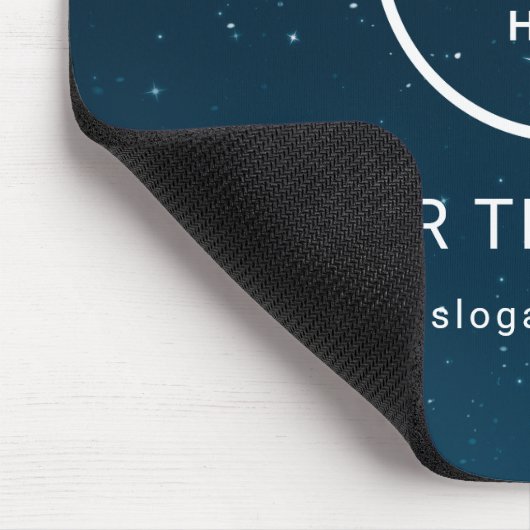 Modern Minimalistisches Firmenlogo Mousepad (Ecke)