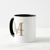 Modern Minimalistisches Script Black Gold Monogram Tasse (Vorderseite Links)