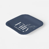 Modern minimalmarineblau einfach 50. Geburtstag Pappteller (Gewinkelt)