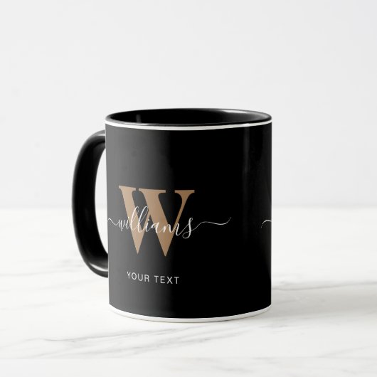Modern Monogram Black Gold Script Initial Name Tasse (Vorderseite Links)