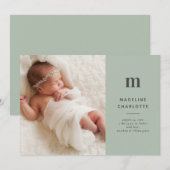 Modern Monogram Green Foto Birth Ankündigung (Vorne/Hinten)