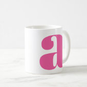 Modern Monogram Initial Letter in Hot Pink Kaffeetasse (VorderseiteRechts)