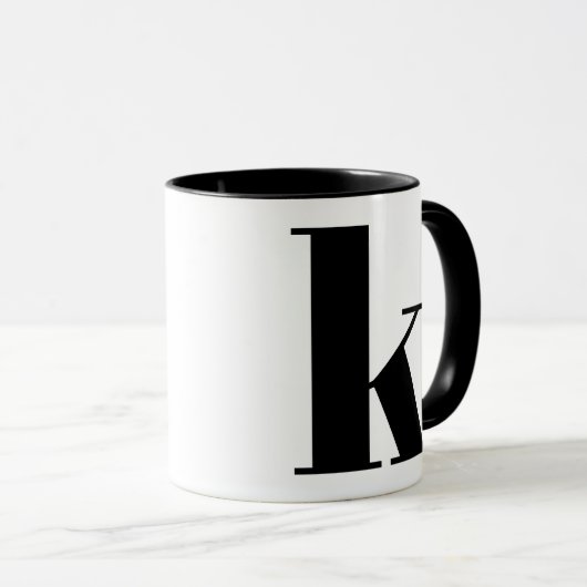 Modern Monogram Initial Letter k Black and White Tasse (VorderseiteRechts)