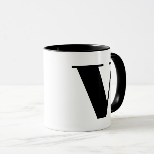 Modern Monogram Initial Letter V Black and White Tasse (VorderseiteRechts)