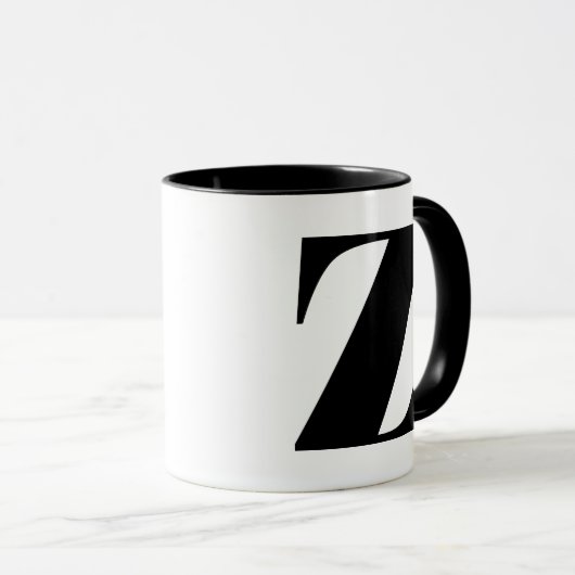 Modern Monogram Initial Letter Z Black and White Tasse (VorderseiteRechts)