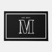 Modern Monogram Initial Year Black and White Fußmatte (Vorderseite)