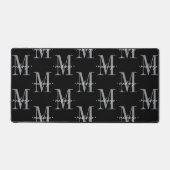 Modern Monogram Minimal Black White Schreibtischunterlage (Vorderseite)
