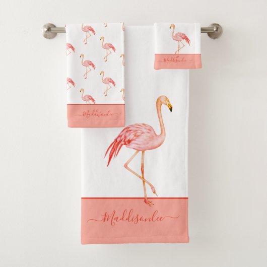 Modern Monogram Name Pink Flamingo Blue Bath Tow Badhandtuch Set (Insitu)