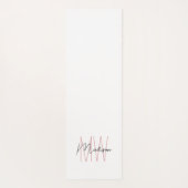 Modern Monogram Name Script Weiß Rosa Yogamatte (Rückseite)