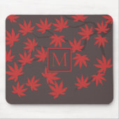 Modern Monogram Red Maple Leaf Grey Mousepad (Vorne)